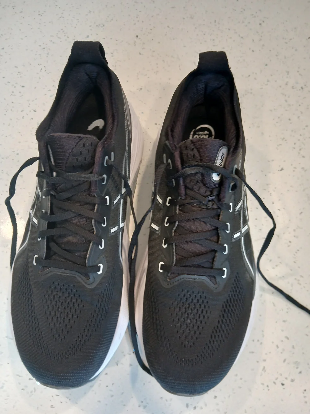 Asics Gel-Kayano 31 Mens Size 14 Black White Athletic Running Shoes Sneakers